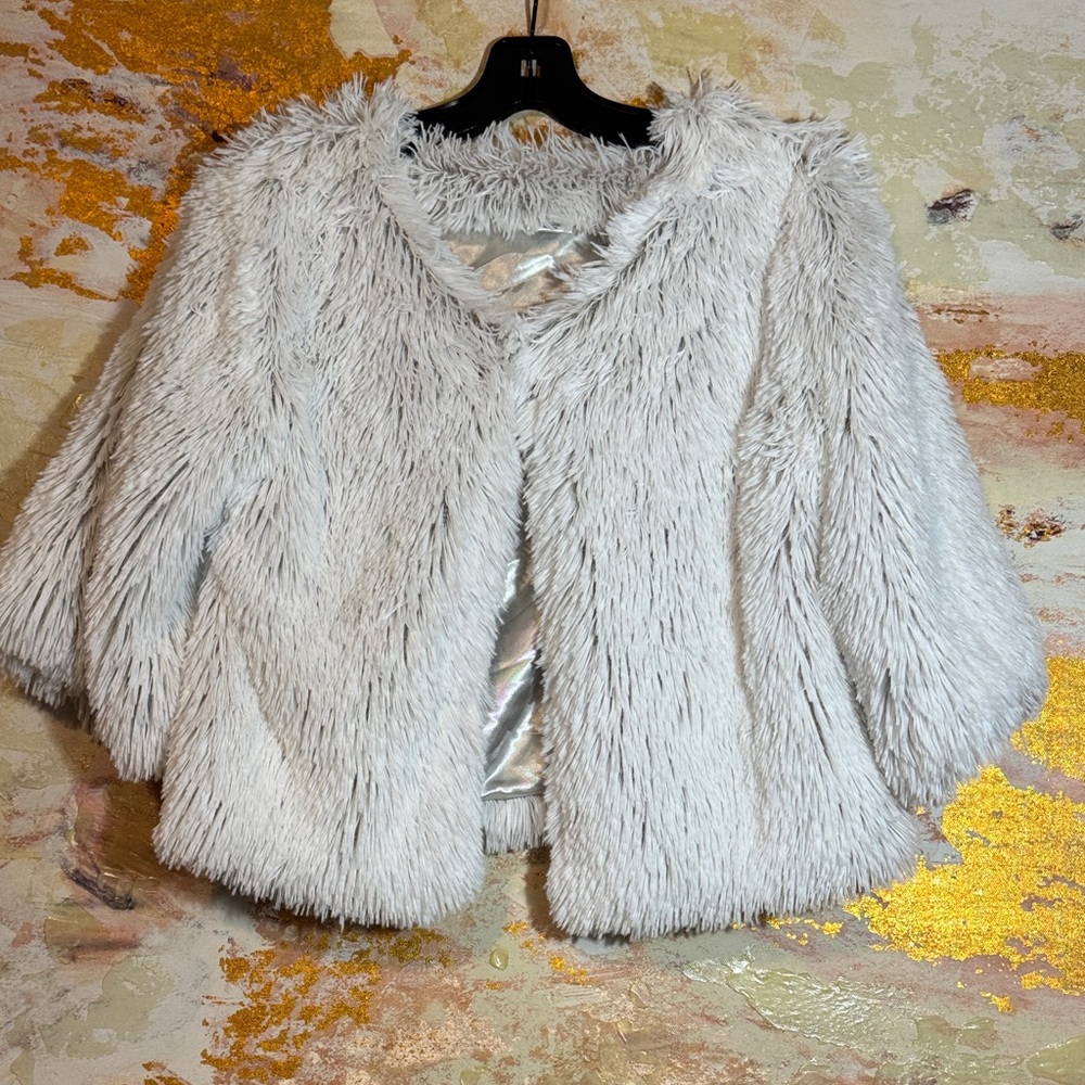 Chic Faux Fur Jacket in White
